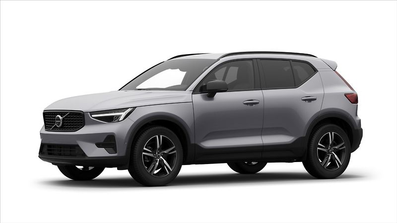 Volvo XC40 (2026) 2,0 B3  Plus - fotka 1 z 13