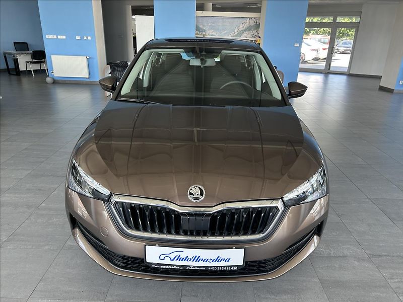 Škoda Scala 1,0   TSI,1.MAJITEL,SERVISKA - fotka 2 z 25