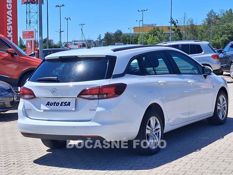 Opel Astra (2018) 1.6 CDTi, ČR, Enjoy, výhřev - fotka 4 z 17