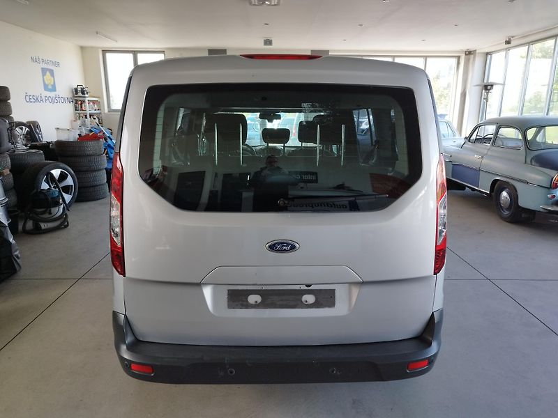 Ford Tourneo Connect (2015) 1.6TDCI,85kW,7-MÍST - fotka 6 z 24