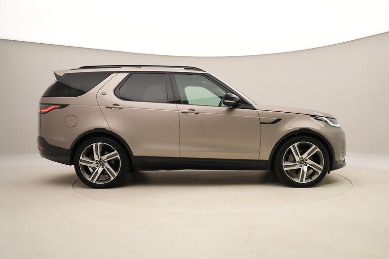 Land Rover Discovery D300 HSE R-DYNAMIC AWD AUT 7m - fotka 13 z 60