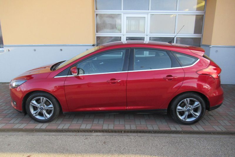 Ford Focus 1.0 92kW AUT. KLIMA  - fotka 6 z 22