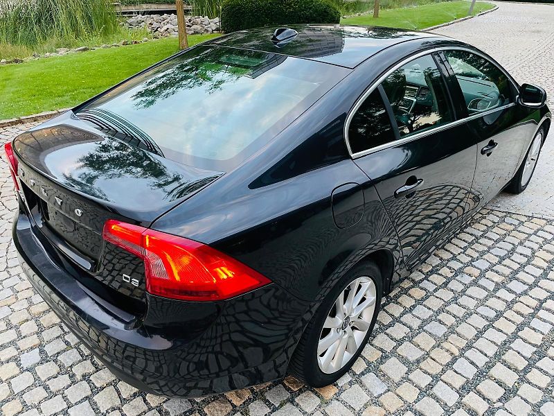 Volvo S60 2.0D 120KW 5VÁLEC VÝHŘEV SENZO - fotka 11 z 44