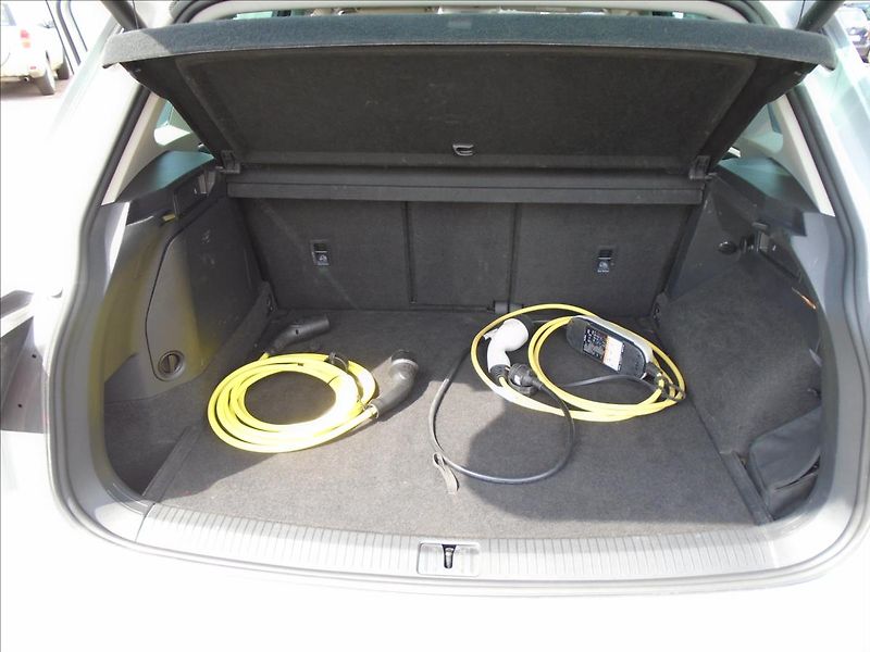 Volkswagen Tiguan 1,4   eHybrid PHEV-MATRIX - fotka 15 z 29