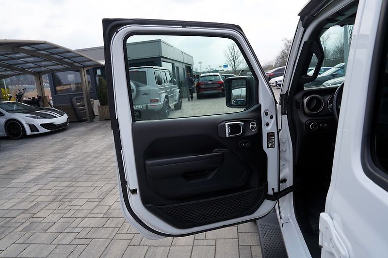 Jeep Wrangler 2.2 CRD/Sport/MultiJet/4x4/AT - fotka 20 z 44