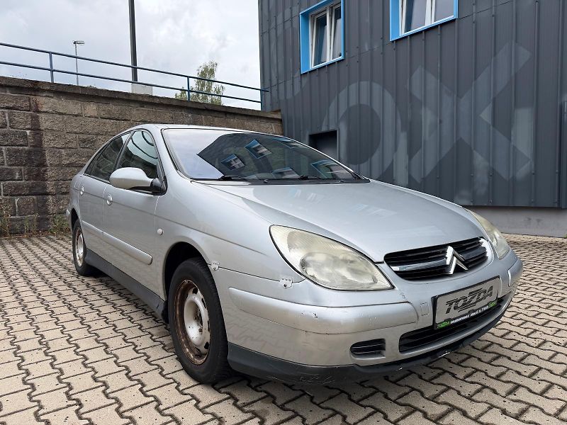 Citroën C5 2,0 HDi  - fotka 7 z 21