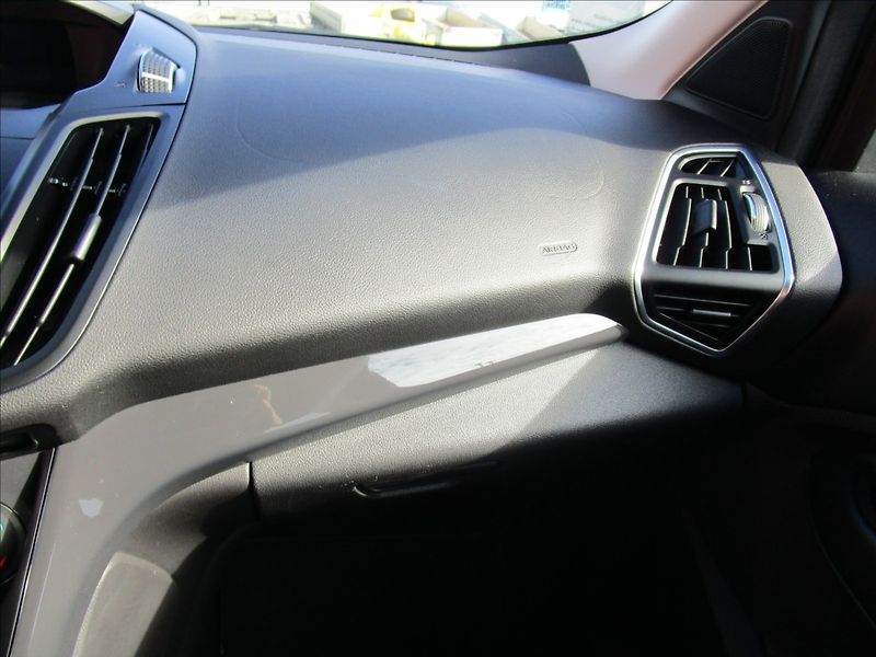 Ford Kuga 1.5 EcoBoost AWD, automat - fotka 11 z 42