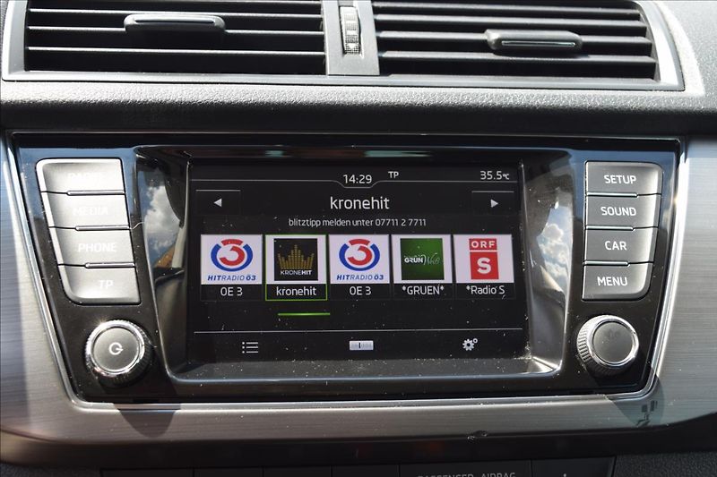 Škoda Fabia 1,2 TSI 66KW TOP VÝBAVA ALU - fotka 44 z 50