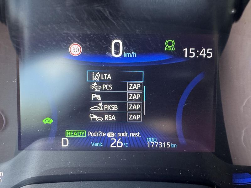 Toyota Corolla (2022) 1.8 HYBRID E-Cvt COMFORT ČR - fotka 15 z 25