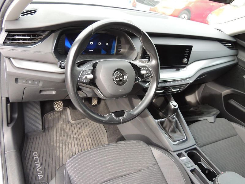 Škoda Octavia (2020) 1.5TSi,110kw,Combi,ČR,1maj. - fotka 19 z 58