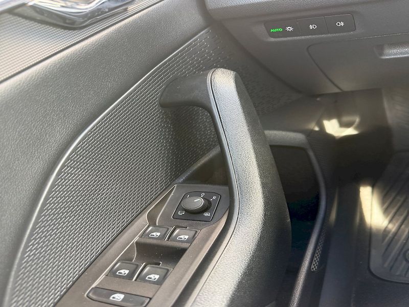 Škoda Octavia (2023) COM STY TD 85/2.0 M6F - fotka 20 z 24