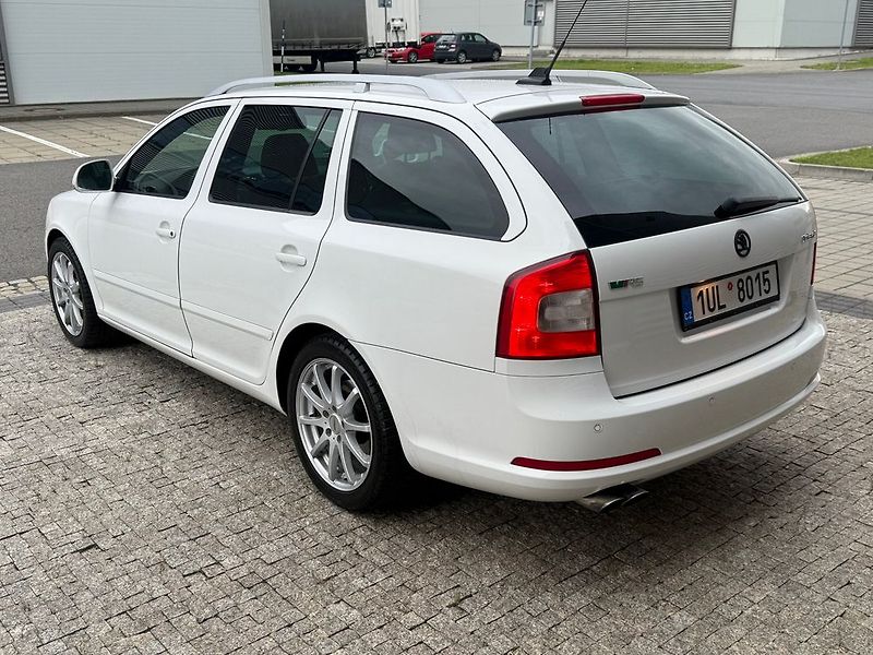 Škoda Octavia (2010) - fotka 8 z 46