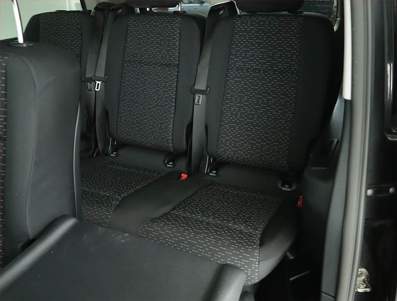 Mercedes-Benz Vito (2022) Select 119 CDI 4x4, Bus, 8Míst - fotka 16 z 19
