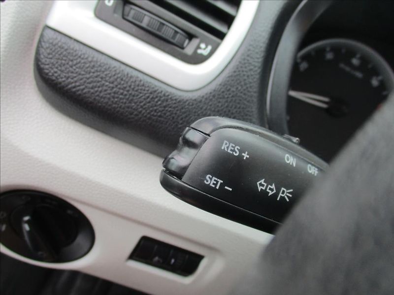 Škoda Fabia 1,2 i, digiklima, serviska, - fotka 23 z 39