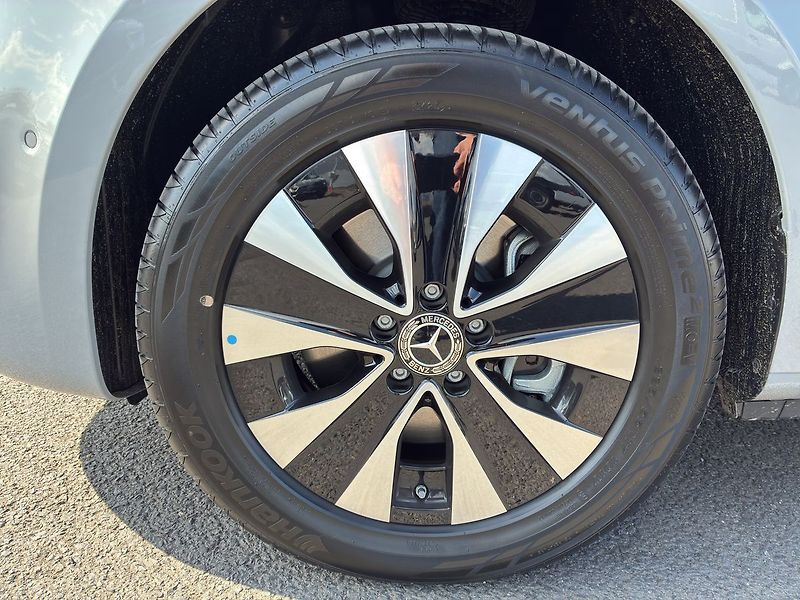Mercedes-Benz Vito 114 CDI / Tourer Select / - fotka 26 z 26