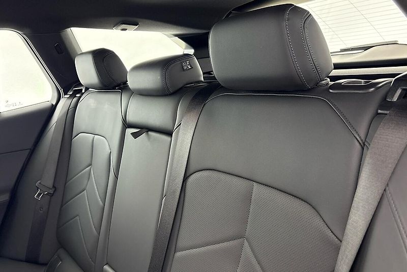 BMW Řada 5 540d xDrive Touring - fotka 24 z 24