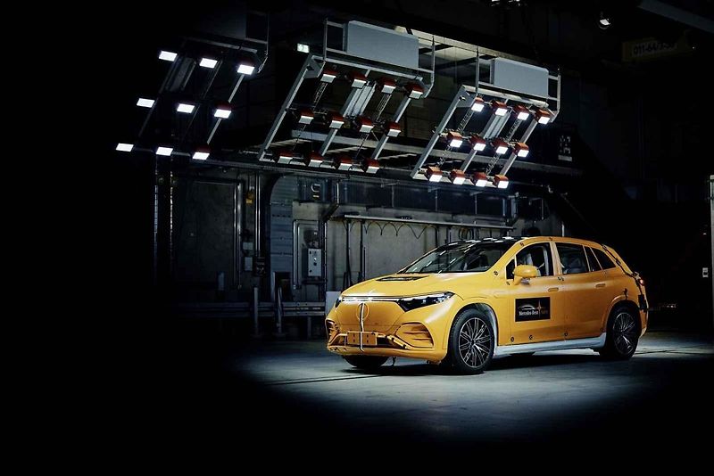 Nárazový test Mercedes-Benz EQA a EQS