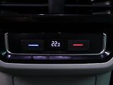 Volkswagen Passat 2,0 TDI CZ Elegance Kůže DPH - náhled 24