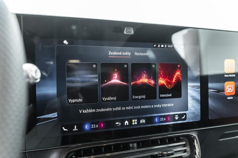 Mercedes-Benz CLA 220 AMG*4MATI*Superscreen*Pano - fotka 24 z 38