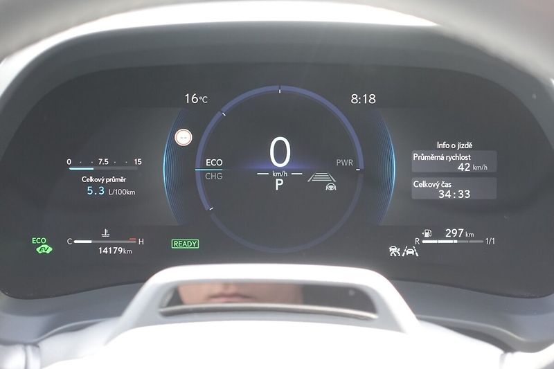Lexus LBX 1.5 HEV Emotion Advanced FWD - fotka 26 z 34