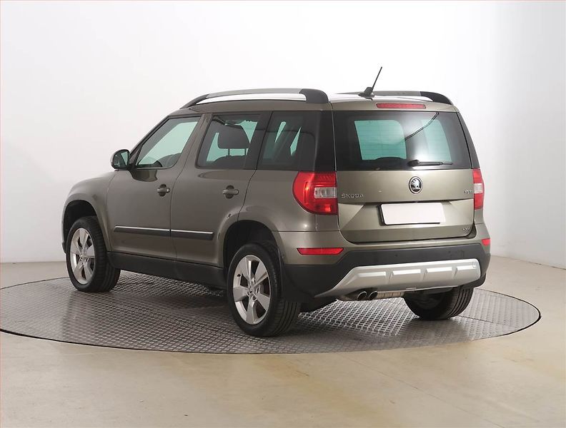 Škoda Yeti (2016) Outdoor 2.0 TDI, 4X4 - fotka 4 z 18