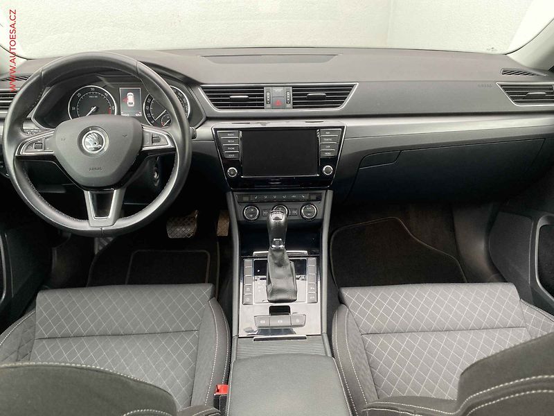 Škoda Superb (2015) 2.0 TDi, Style, DSG, bixen - fotka 8 z 20