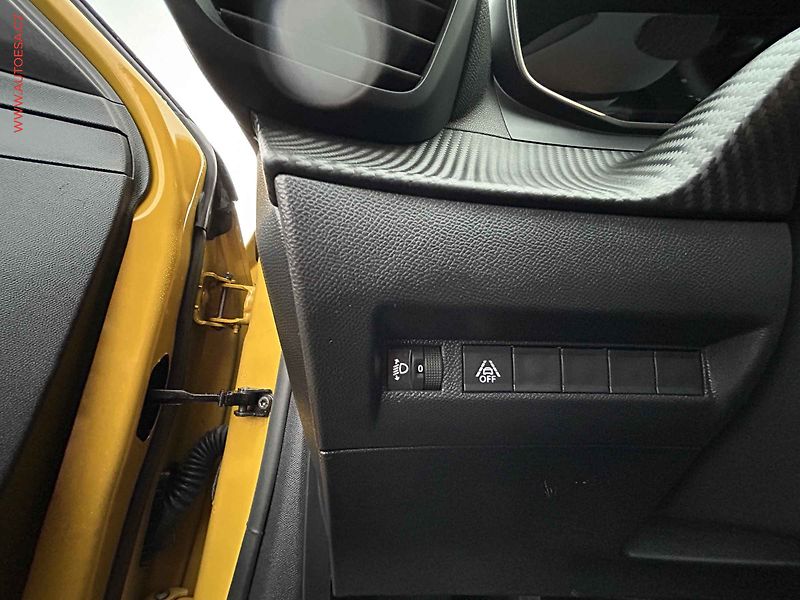 Peugeot 208 (2023) 1.2 PT, ČR, Temp., AC - fotka 13 z 16
