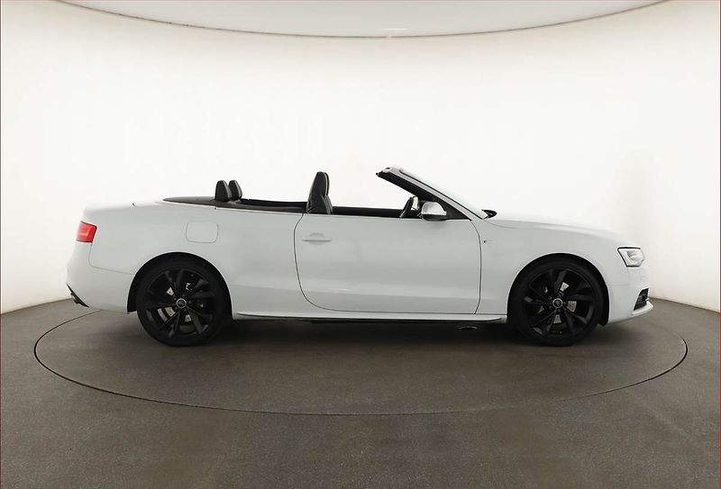 Audi A5 (2013) S-Line 3.0 TDI, 4X4, Automat - fotka 6 z 20