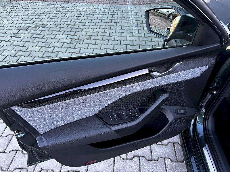 Škoda Octavia (2025) Combi 1.5 TSI 110kW MHEV DSG T - fotka 24 z 35