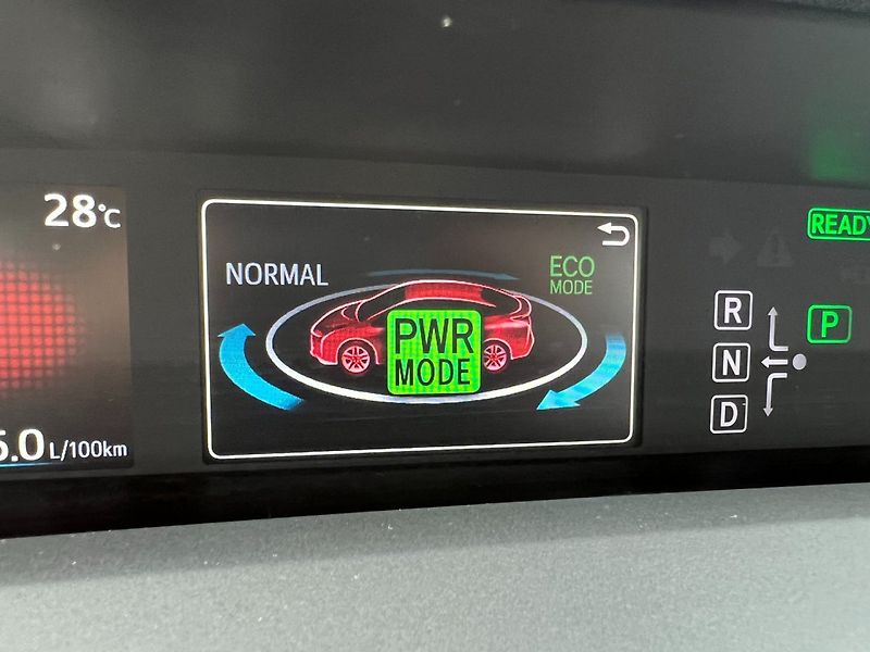 Toyota Prius (2016) 1.8VVT-i HYBRID Kamera! HUD! - fotka 35 z 39