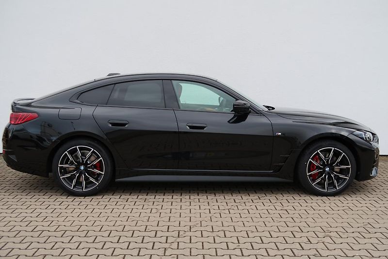 BMW Řada 4 M440i xDrive Gran Coupé - fotka 5 z 6