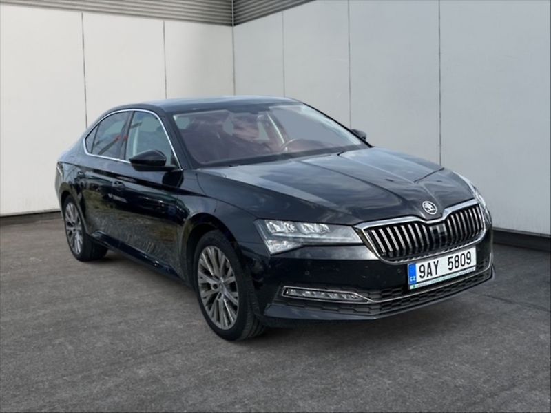 Škoda Superb 2,0 TDI Style 4x4 DSG - fotka 1 z 11