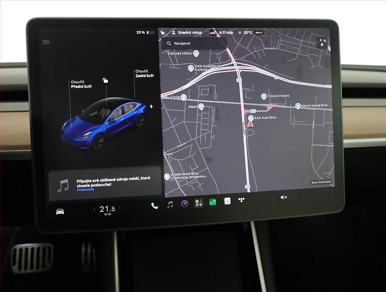 Tesla Model 3 (2019) Long Range 4WD 78kWh, SoH 85% - fotka 16 z 23