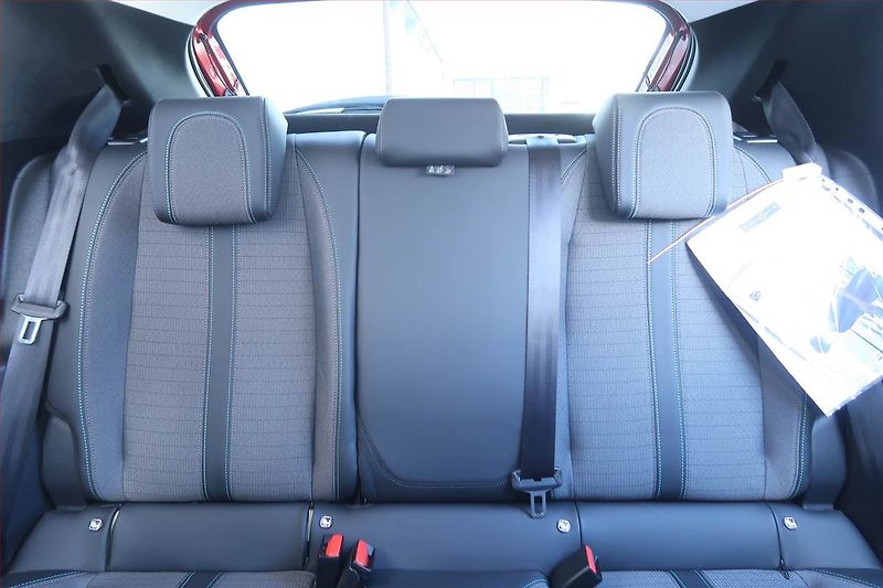 Peugeot 208 (2024) 1.2 PureTech, Automat - fotka 10 z 22