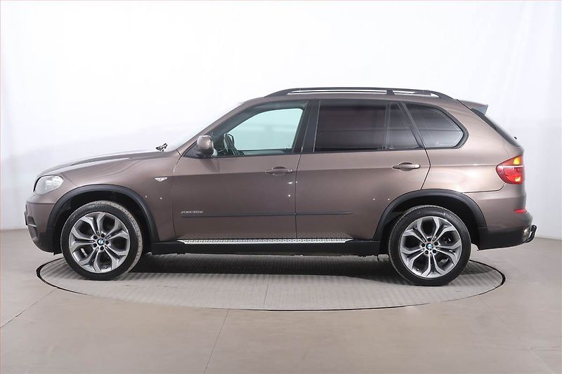 BMW X5 (2013) xDrive30d, 4X4, Automat - fotka 3 z 26