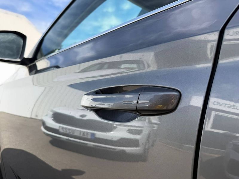 Škoda Superb combi Style Plus 2,0 TSI 140 k - fotka 32 z 32