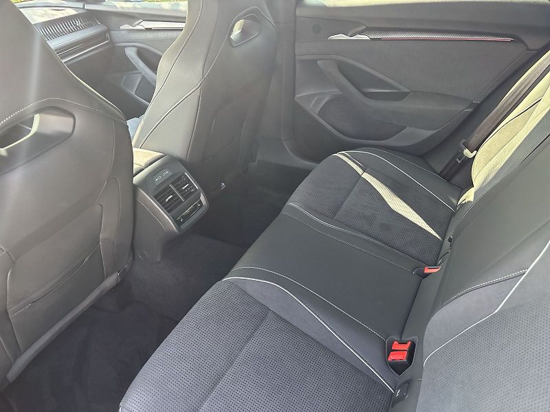 Škoda Superb (2025) Combi 2.0 TDI 4x4 DSG Sportlin - fotka 8 z 33