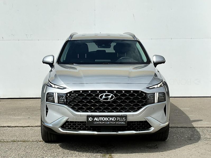 Hyundai Santa Fe 2.2 CRDI AWD 8DCT Premium - fotka 4 z 24