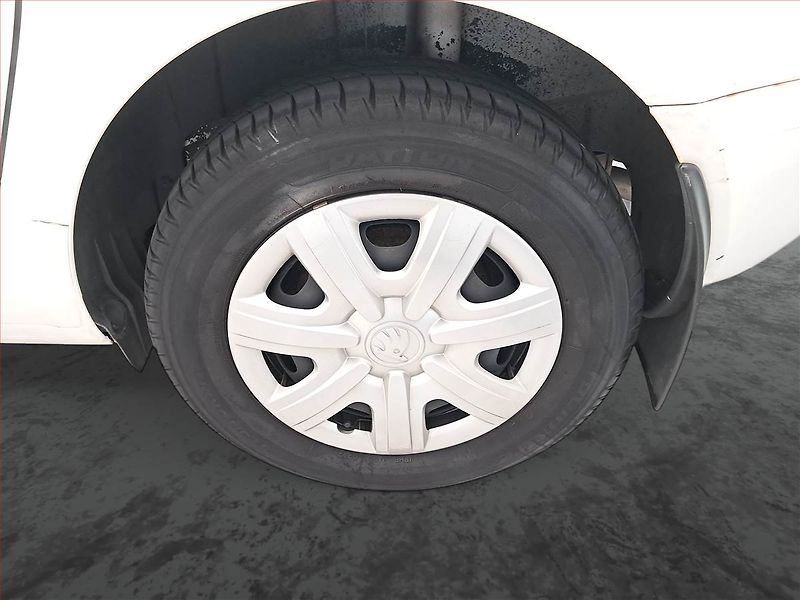Škoda Roomster (2012) 1.2 TSI, po STK - fotka 14 z 15