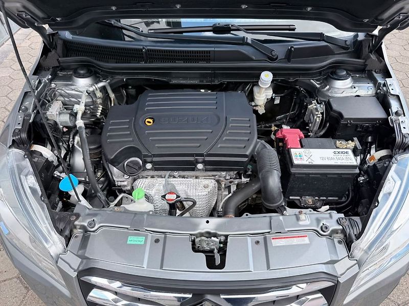 Suzuki SX4 S-Cross Comfort+ 4x4 Navigace /Xenony - fotka 23 z 23