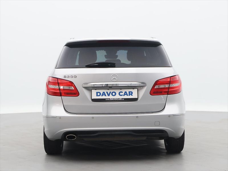 Mercedes-Benz Třídy B 1,6 200i 138kW Navi Xenon - fotka 6 z 37