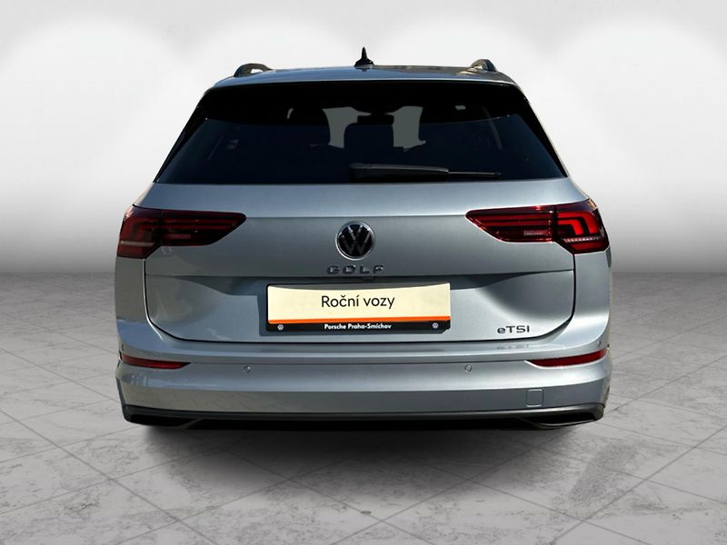 Volkswagen Golf People 1,5 eTSI 7DSG mHEV - fotka 5 z 22