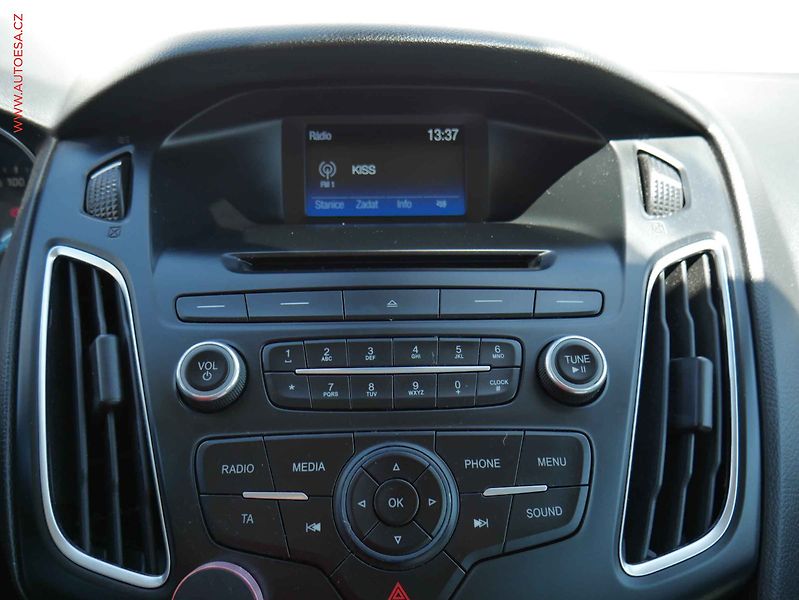 Ford Focus (2015) 1.5TDCi, 2.maj,ČR, servis - fotka 15 z 18