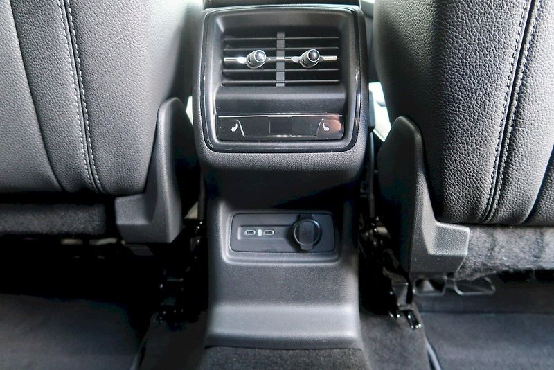 Škoda Kodiaq (2025) SPORTLINE 4X4 2,0 TDI 142 kW D - fotka 28 z 28