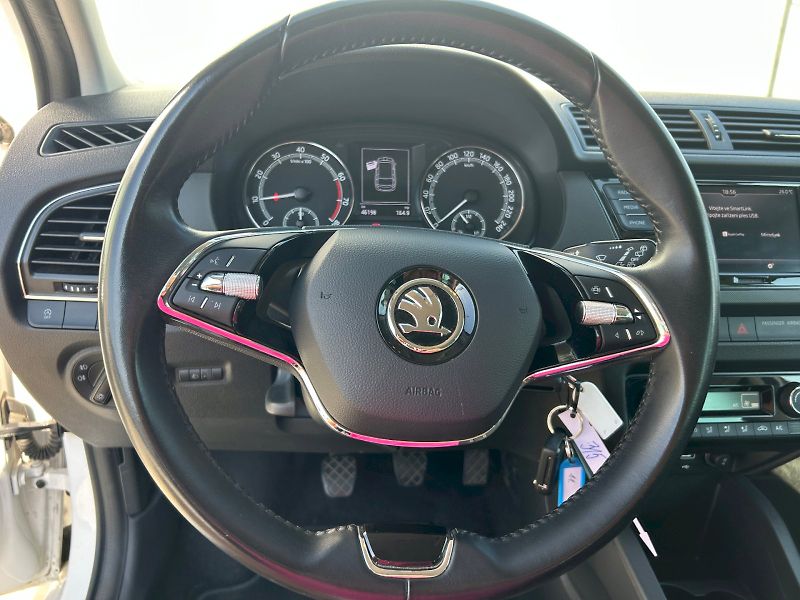 Škoda Fabia (2023) FAB COM AMB 70TSI/1.0 M5F - fotka 19 z 27
