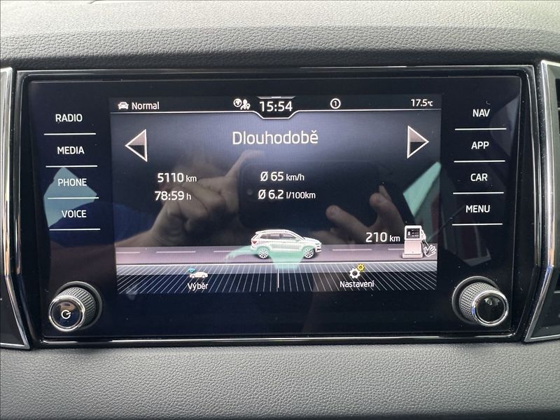 Škoda Karoq 2,0 TDI DSG STYLE DPH 1.maj ČR - fotka 41 z 50
