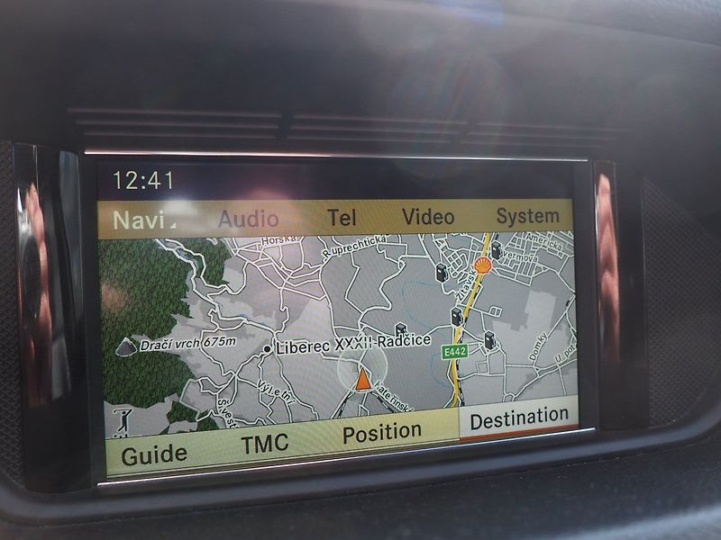 Mercedes-Benz Třídy E (2010) 350 CDI V6, 4Matic, AT, Avantg - fotka 31 z 35