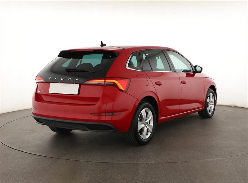 Škoda Scala (2021) 1.0 TSI, Automat, Tempomat - fotka 5 z 19