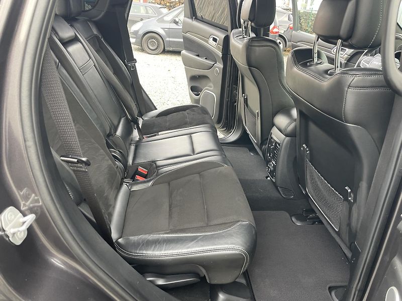 Jeep Grand Cherokee 6.4i 480PS HEMI SRT CZ 78000KM - fotka 133 z 187