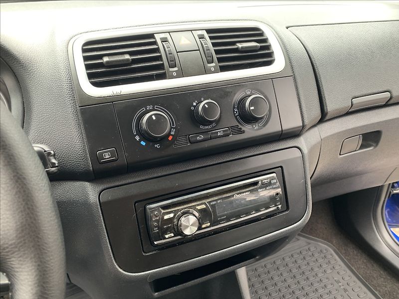 Škoda Roomster 1,2 HTP,ČR,SERVISKA - fotka 11 z 17